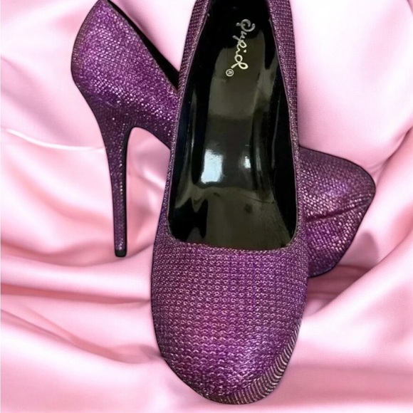 🆕Purple Heels with Stiletto Design and Shimmer - Picture 1 of 16